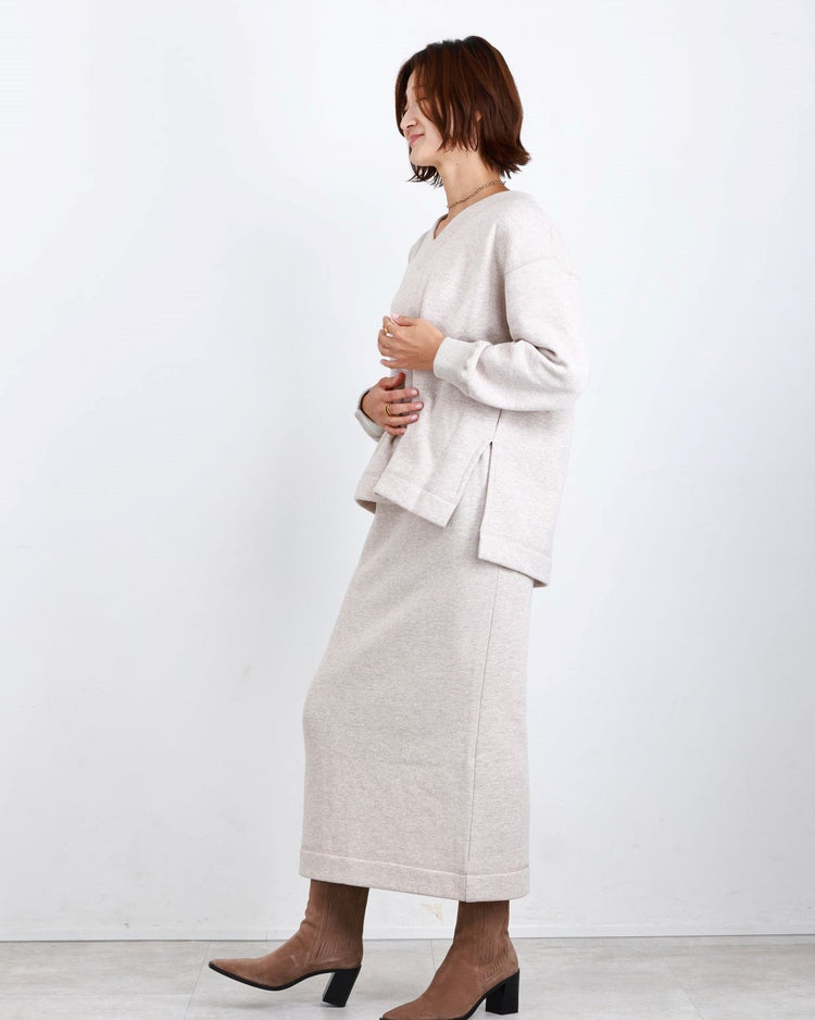 起毛裏毛Vネックプルオーバー