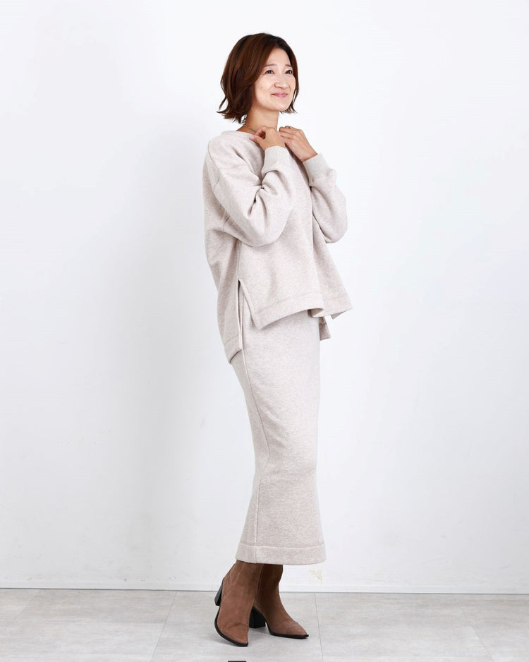 起毛裏毛Vネックプルオーバー