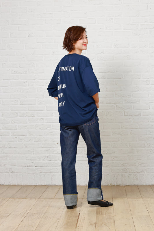 ユニセックスサイズメッセージTシャツ