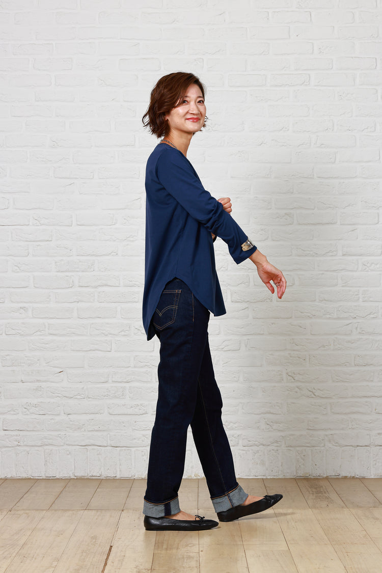 ANNYロゴ長袖Tシャツ