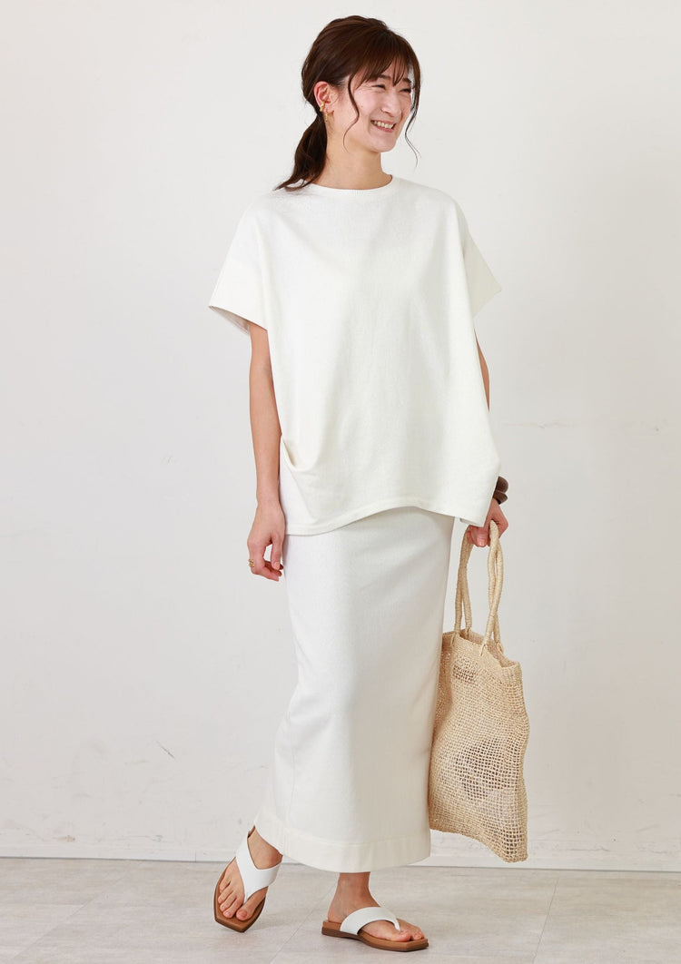 サスティナブル糸を使用した裏毛トップス