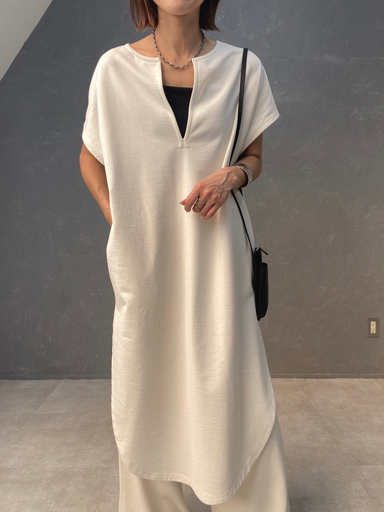 バサッと着れて超楽ちんカフタンドレス