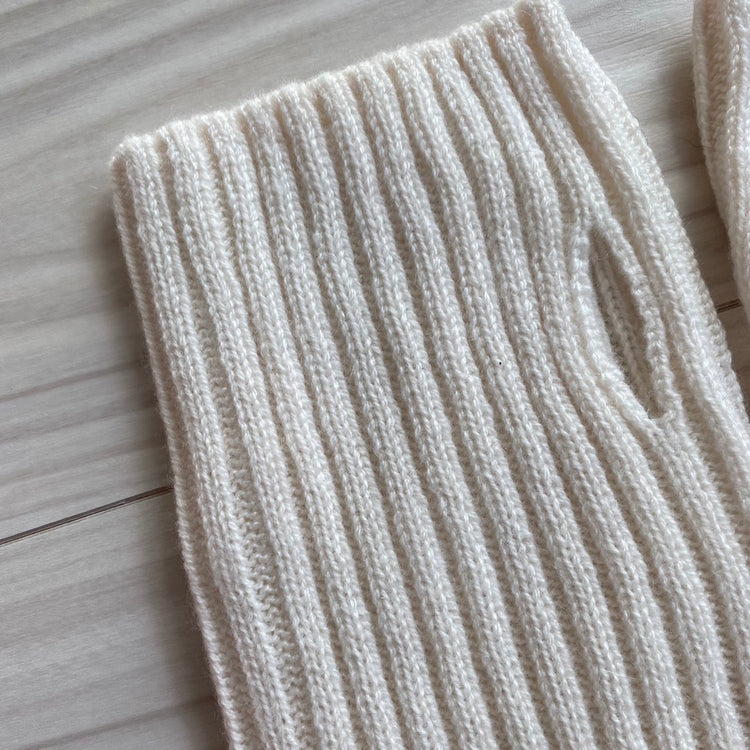 カシミヤ混のフワフワアームウォーマー