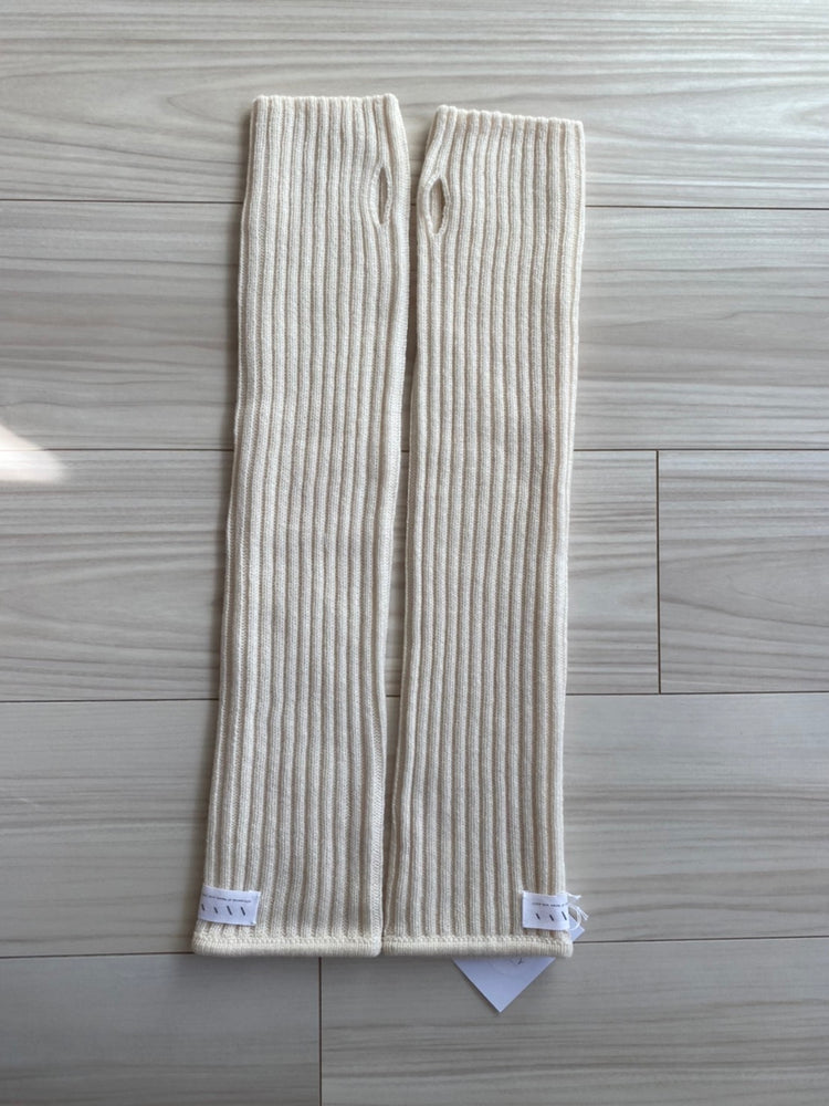 カシミヤ混のフワフワアームウォーマー