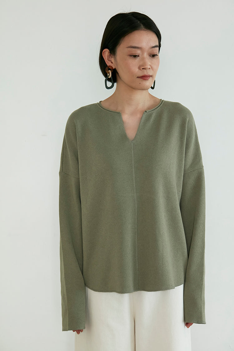 オーバーサイズニットプルオーバー