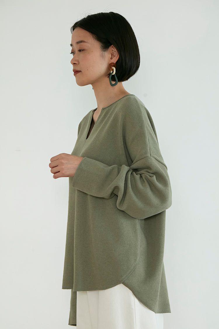 オーバーサイズニットプルオーバー