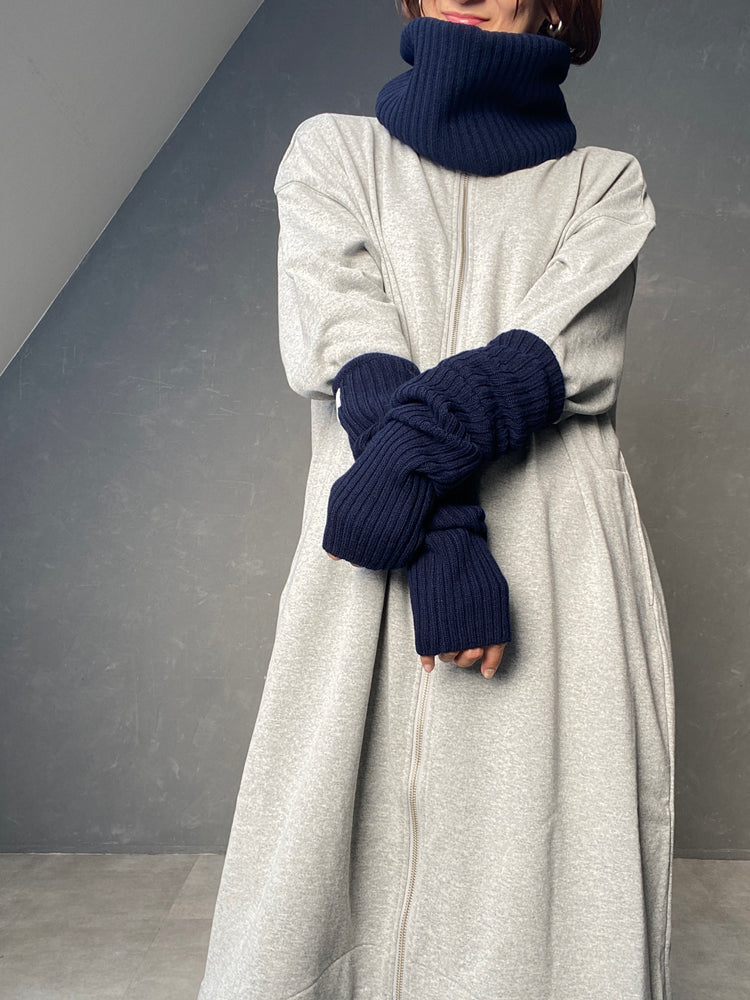 カシミヤ混のフワフワネックウォーマー