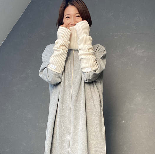 カシミヤ混のフワフワネックウォーマー